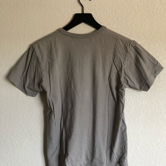 PLAY Comme des Garçons Gray Tee - Picture 5 of 5